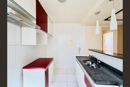 Cozinha de apartamento à venda com 2 quartos, 47m² em Venda Nova, Belo Horizonte