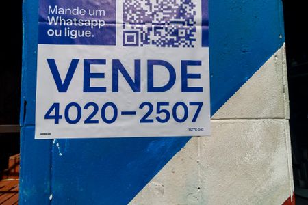 Casa à venda com 300m², 3 quartos e sem vaga Casa à venda com 300m², 3 quartos e sem vagaPlaca