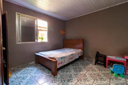 Casa à venda com 300m², 3 quartos e sem vaga Casa à venda com 300m², 3 quartos e sem vagaQuarto 2