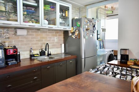 Apartamento à venda com 79m², 2 quartos e 2 vagas Apartamento à venda com 79m², 2 quartos e 2 vagasCozinha