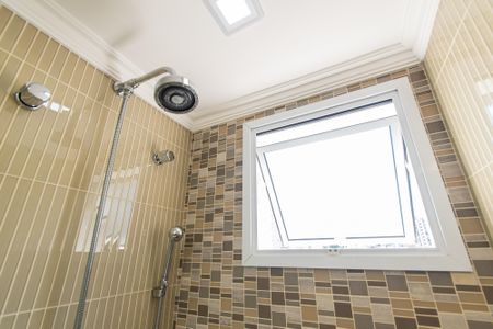 Apartamento à venda com 92m², 3 quartos e 2 vagasBanheiro da suíte