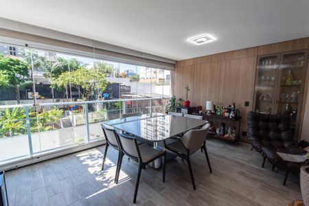 Apartamento à venda com 92m², 3 quartos e 2 vagasVaranda