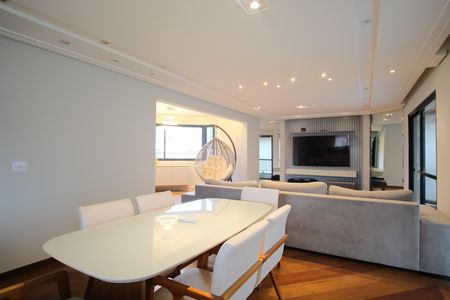 Apartamento para alugar com 200m², 3 quartos e 3 vagasSala