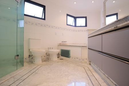 Apartamento para alugar com 200m², 3 quartos e 3 vagasBanheiro da Suíte 3