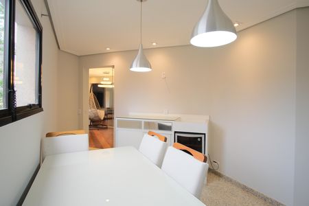 Apartamento para alugar com 200m², 3 quartos e 3 vagasCopa