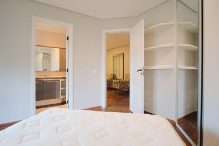 Apartamento para alugar com 200m², 3 quartos e 3 vagasSuíte 1