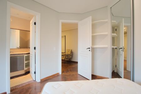 Apartamento para alugar com 200m², 3 quartos e 3 vagasSuíte 1