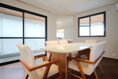 Apartamento para alugar com 200m², 3 quartos e 3 vagasSala