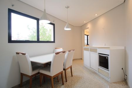 Apartamento para alugar com 200m², 3 quartos e 3 vagasCopa
