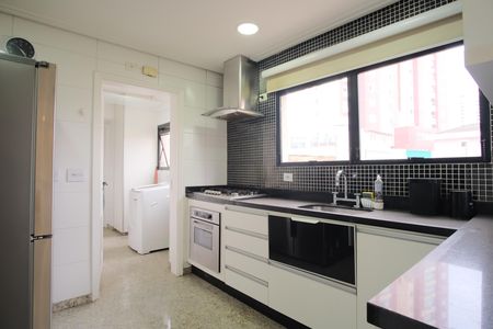 Apartamento para alugar com 200m², 3 quartos e 3 vagasCozinha