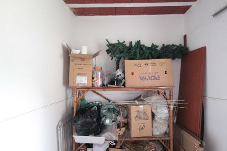 Casa à venda com 660m², 8 quartos e 3 vagasQuartos (Casa dos Fundos)