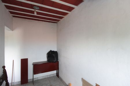 Casa à venda com 660m², 8 quartos e 3 vagasQuartos (Casa dos Fundos)