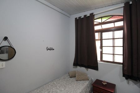 Casa à venda com 660m², 8 quartos e 3 vagasQuarto 2