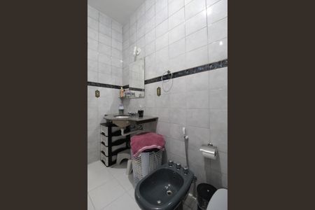 Casa à venda com 660m², 8 quartos e 3 vagasBanheiro Social