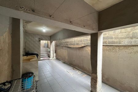 Casa à venda com 660m², 8 quartos e 3 vagas Casa à venda com 660m², 8 quartos e 3 vagasÁrea de Serviço