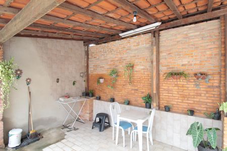 Casa à venda com 660m², 8 quartos e 3 vagasQuintal