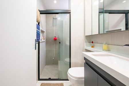 Casa de condomínio à venda com 124m², 2 quartos e 2 vagasBanheiro