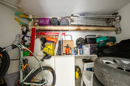 Casa de condomínio à venda com 124m², 2 quartos e 2 vagasDepósito