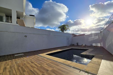Casa para alugar com 495m², 5 quartos e 7 vagasÁrea - Piscina