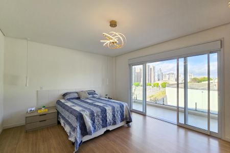 Casa para alugar com 495m², 5 quartos e 7 vagasSuíte 4