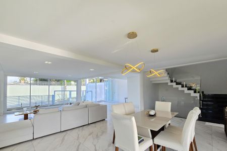 Casa para alugar com 495m², 5 quartos e 7 vagasSala de Jantar