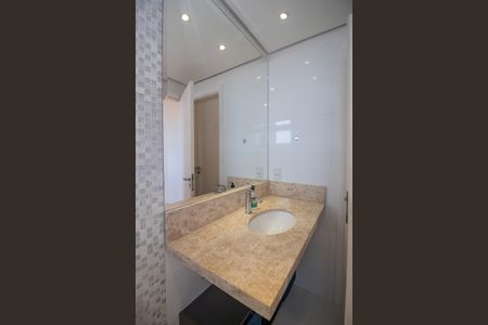 Apartamento para alugar com 171m², 4 quartos e 3 vagas Apartamento para alugar com 171m², 4 quartos e 3 vagasBanheiro da Suíte 2