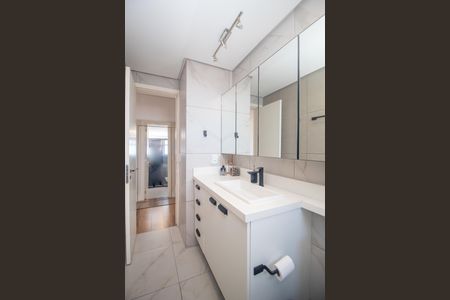 Apartamento para alugar com 171m², 4 quartos e 3 vagas Apartamento para alugar com 171m², 4 quartos e 3 vagasBanheiro da Suíte 3