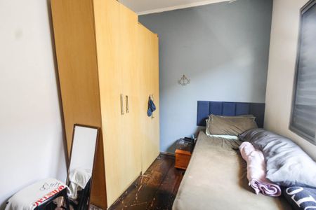 Casa à venda com 220m², 4 quartos e 3 vagas Casa à venda com 220m², 4 quartos e 3 vagasQuarto 2