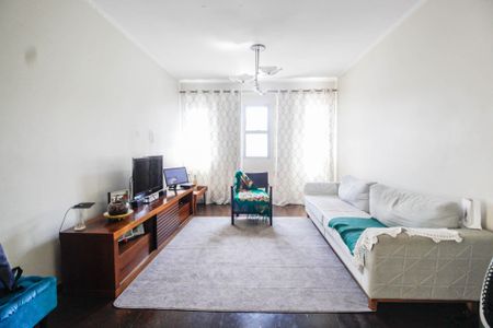 Sala de casa à venda com 4 quartos, 220m² em Vila Espanhola, São Paulo