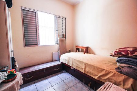 Casa à venda com 220m², 4 quartos e 3 vagas Casa à venda com 220m², 4 quartos e 3 vagasQuarto de serviço