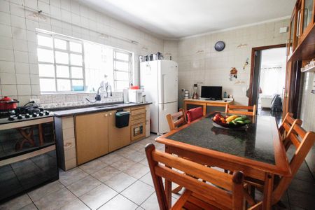 Casa à venda com 220m², 4 quartos e 3 vagas Casa à venda com 220m², 4 quartos e 3 vagasCozinha