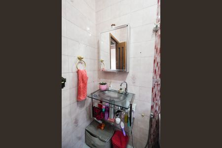 Casa à venda com 220m², 4 quartos e 3 vagas Casa à venda com 220m², 4 quartos e 3 vagasSuíte