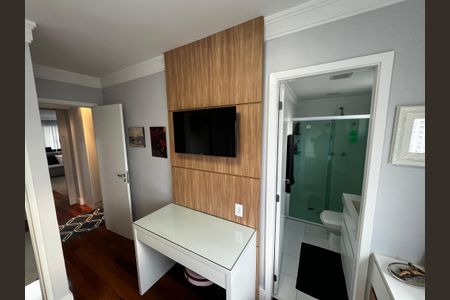 Apartamento à venda com 144m², 3 quartos e 3 vagas Apartamento à venda com 144m², 3 quartos e 3 vagasQuarto Suíte 2