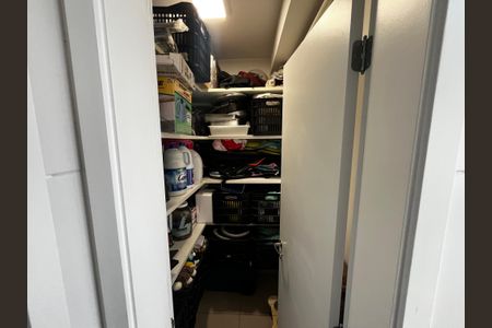 Apartamento à venda com 144m², 3 quartos e 3 vagas Apartamento à venda com 144m², 3 quartos e 3 vagasdispensa