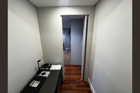 Apartamento à venda com 144m², 3 quartos e 3 vagas Apartamento à venda com 144m², 3 quartos e 3 vagasEscritório