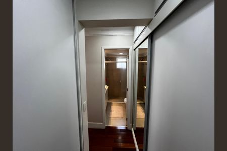 Apartamento à venda com 144m², 3 quartos e 3 vagas Apartamento à venda com 144m², 3 quartos e 3 vagasQuarto Suíte 1