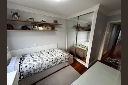 Apartamento à venda com 144m², 3 quartos e 3 vagas Apartamento à venda com 144m², 3 quartos e 3 vagasQuarto Suíte 2