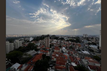 Apartamento à venda com 144m², 3 quartos e 3 vagas Apartamento à venda com 144m², 3 quartos e 3 vagasQuarto Suíte 1 Vista