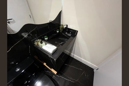 Apartamento à venda com 144m², 3 quartos e 3 vagas Apartamento à venda com 144m², 3 quartos e 3 vagasLavabo