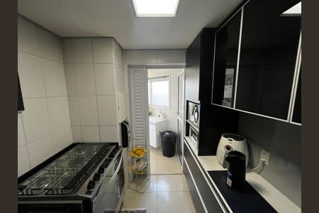 Apartamento à venda com 144m², 3 quartos e 3 vagas Apartamento à venda com 144m², 3 quartos e 3 vagasCozinha