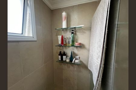 Apartamento à venda com 144m², 3 quartos e 3 vagas Apartamento à venda com 144m², 3 quartos e 3 vagasBanheiro da Suíte 1