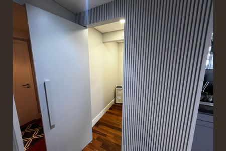 Apartamento à venda com 144m², 3 quartos e 3 vagas Apartamento à venda com 144m², 3 quartos e 3 vagasEscritório