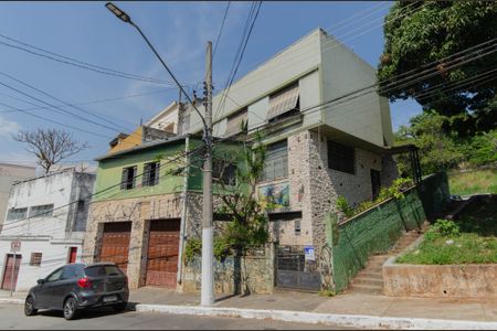 Casa à venda com 400m², 4 quartos e 4 vagasFachada