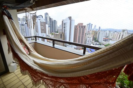 Sacada de casa de condomínio para alugar com 1 quarto, 44m² em Setor Oeste, Goiânia