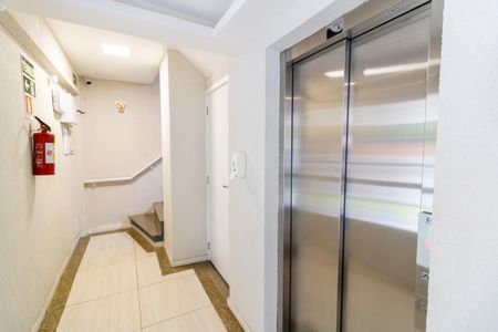 Apartamento à venda com 47m², 1 quarto e 1 vagaHall de entrada
