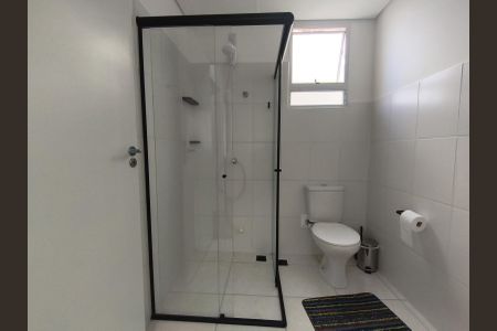 Banheiro de apartamento para alugar com 2 quartos, 46m² em Tijuca, Contagem