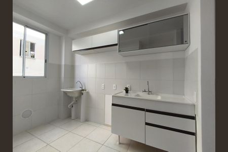 Apartamento para alugar com 46m², 2 quartos e 1 vaga Apartamento para alugar com 46m², 2 quartos e 1 vagaCozinha e Área de Serviço