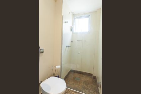 Apartamento à venda com 225m², 4 quartos e 4 vagasBanheiro suite 