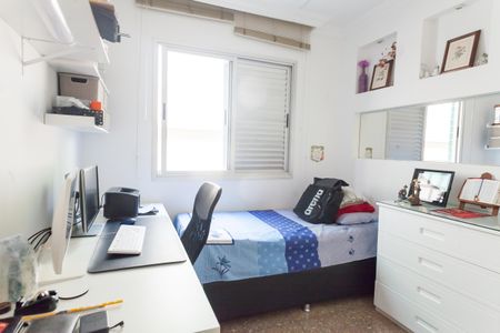 Apartamento à venda com 225m², 4 quartos e 4 vagasquarto 3