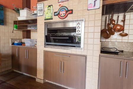 Apartamento à venda com 225m², 4 quartos e 4 vagasarea privativa 2- churrasqueira 